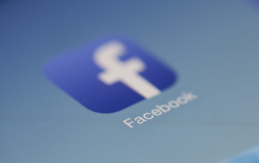 Cómo verificar mis cuentas de redes sociales: Facebook e Instagram |CoCoBlog